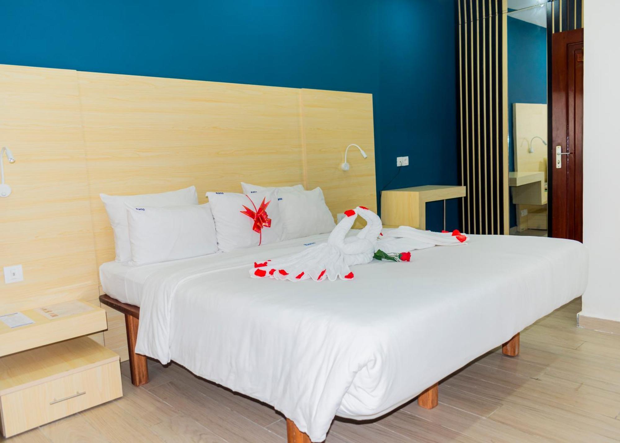 Bano Palace Hotel 두알라 외부 사진