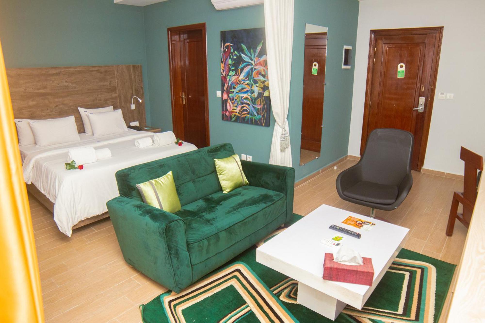 Bano Palace Hotel 두알라 외부 사진