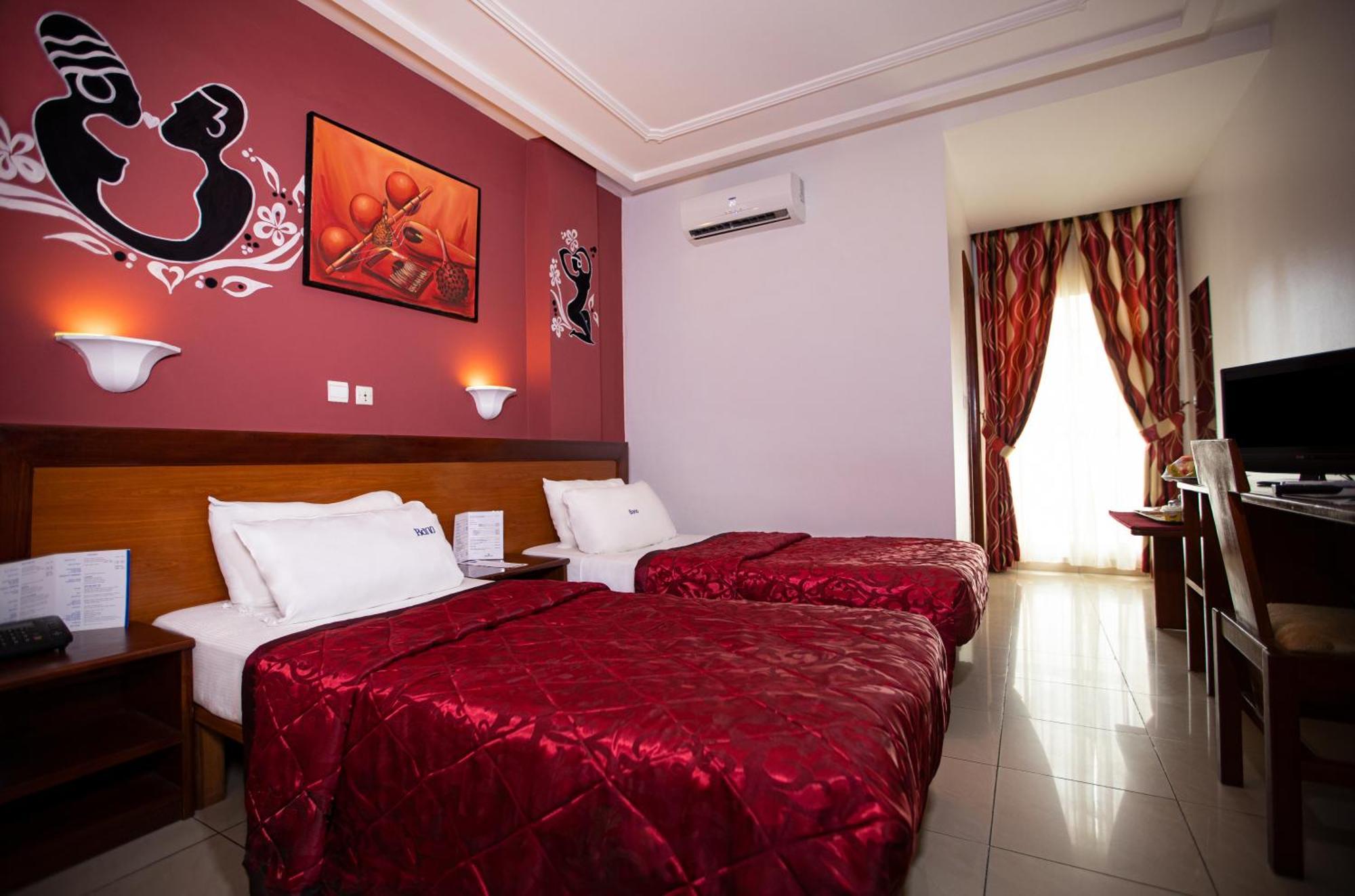 Bano Palace Hotel 두알라 외부 사진