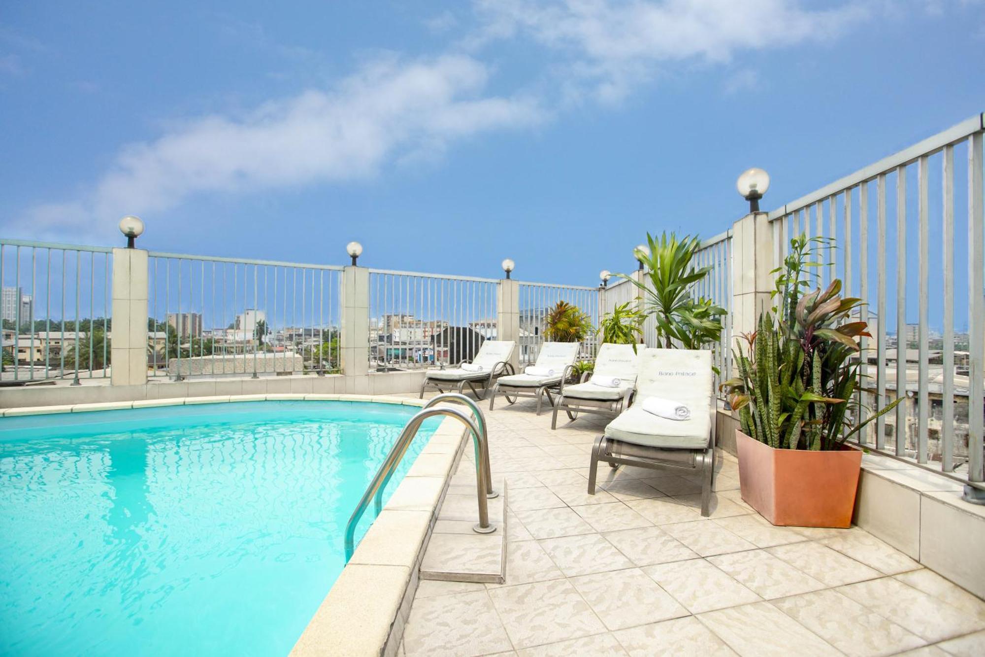 Bano Palace Hotel 두알라 외부 사진