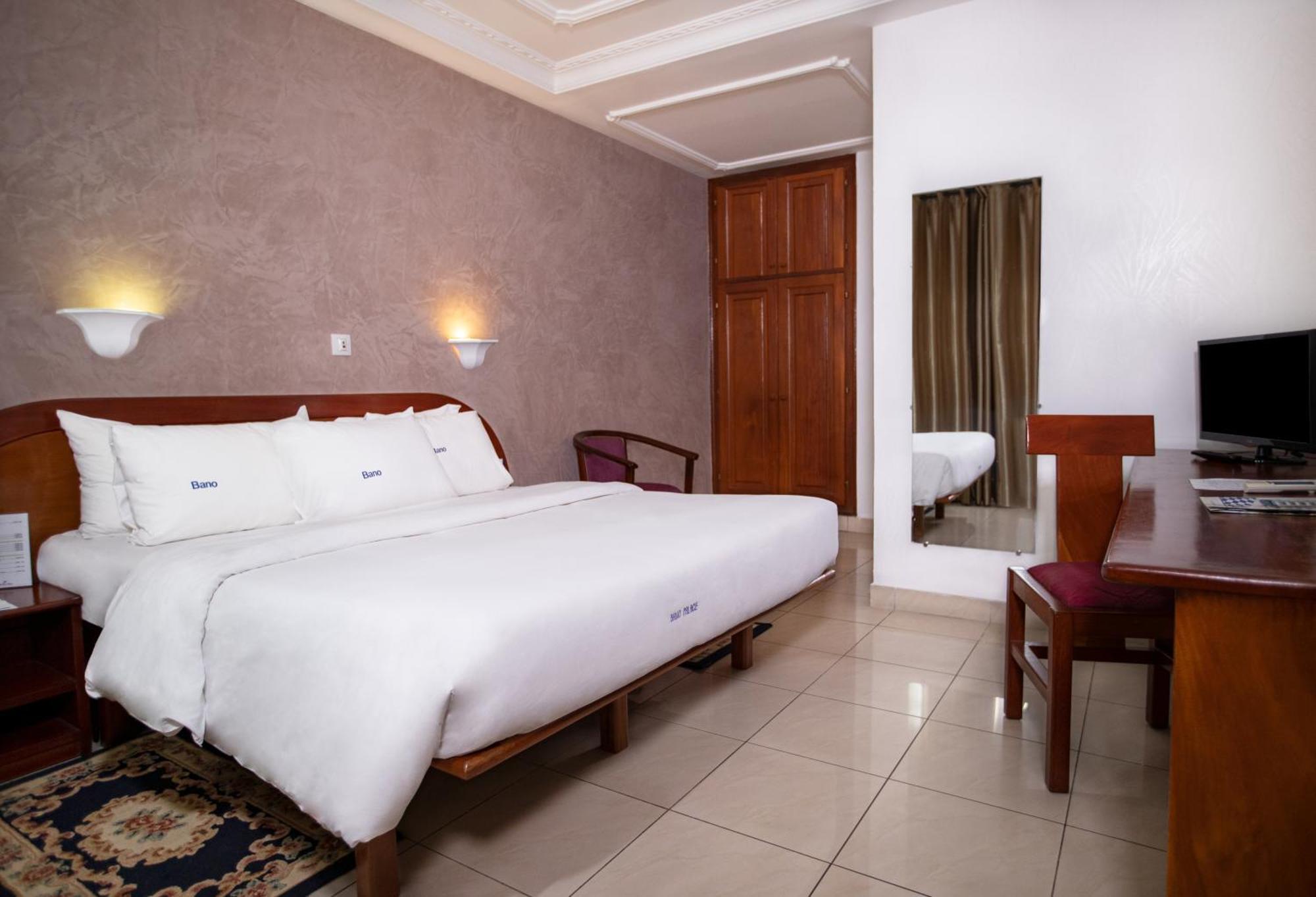 Bano Palace Hotel 두알라 외부 사진