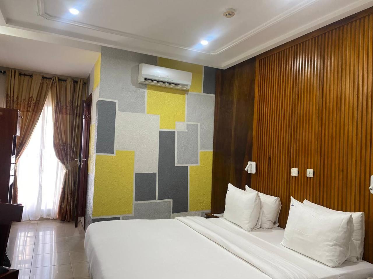Bano Palace Hotel 두알라 외부 사진