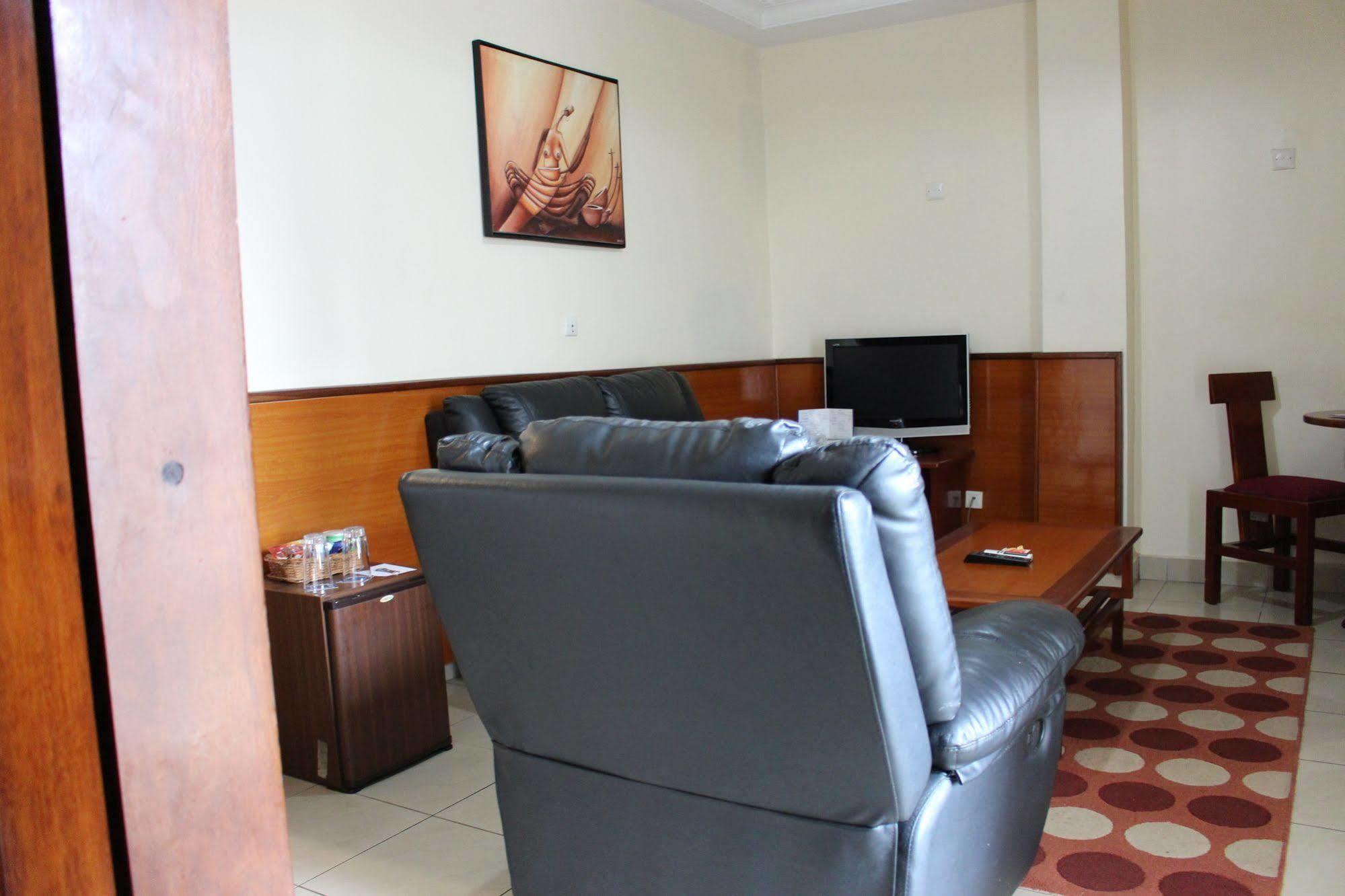 Bano Palace Hotel 두알라 외부 사진
