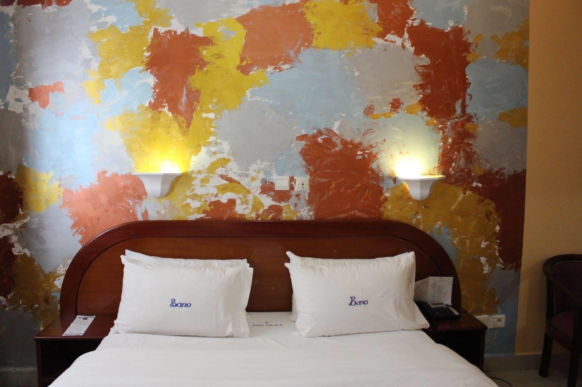 Bano Palace Hotel 두알라 외부 사진